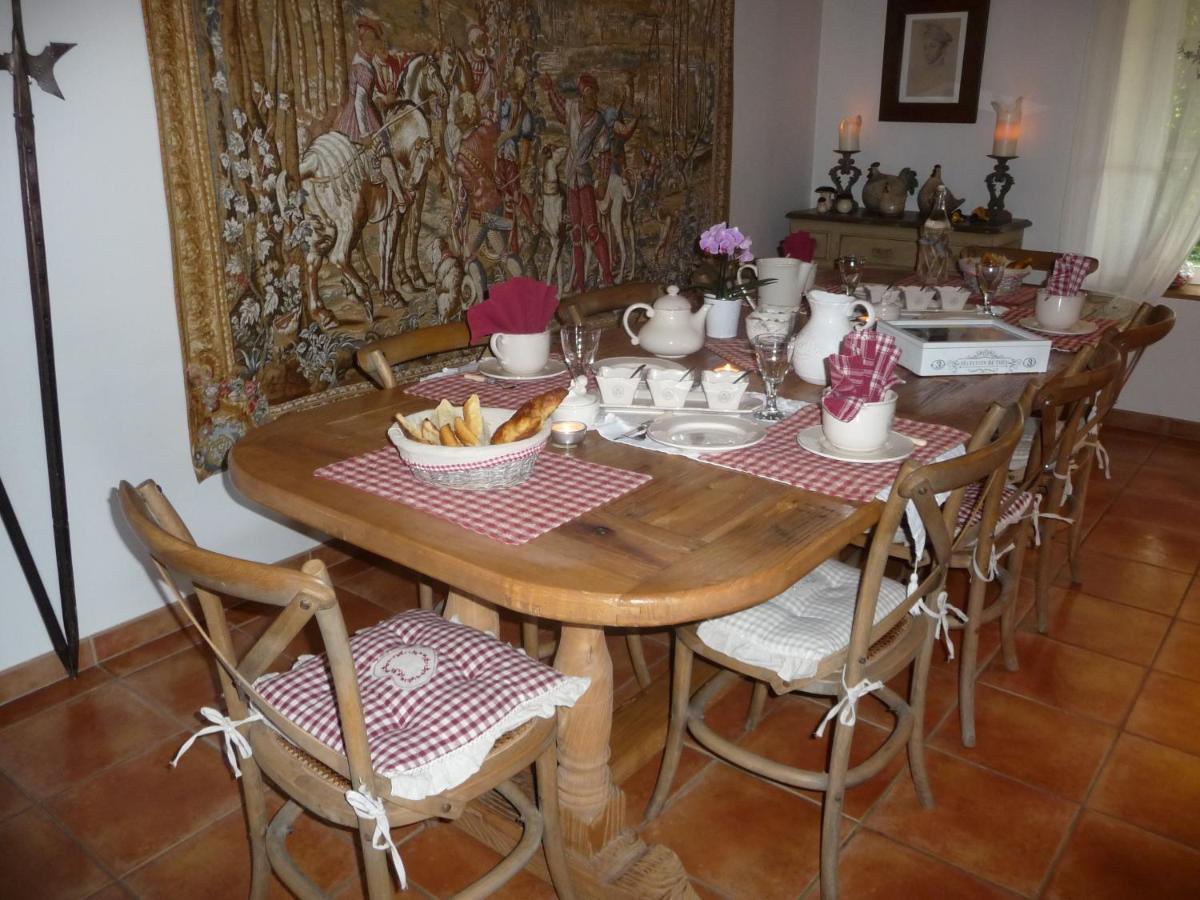 Les Jarrieres Bed & Breakfast Dame-Marie-les-Bois Ngoại thất bức ảnh