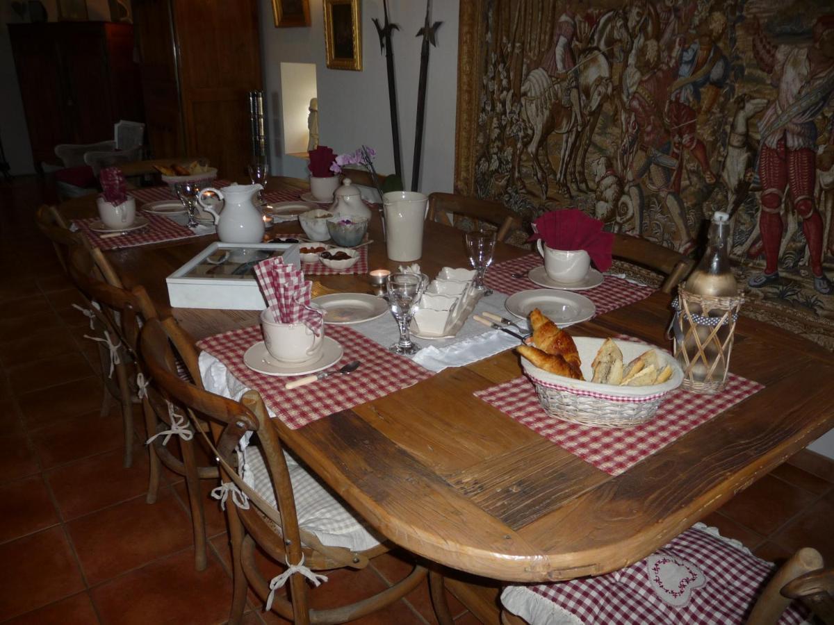 Les Jarrieres Bed & Breakfast Dame-Marie-les-Bois Ngoại thất bức ảnh