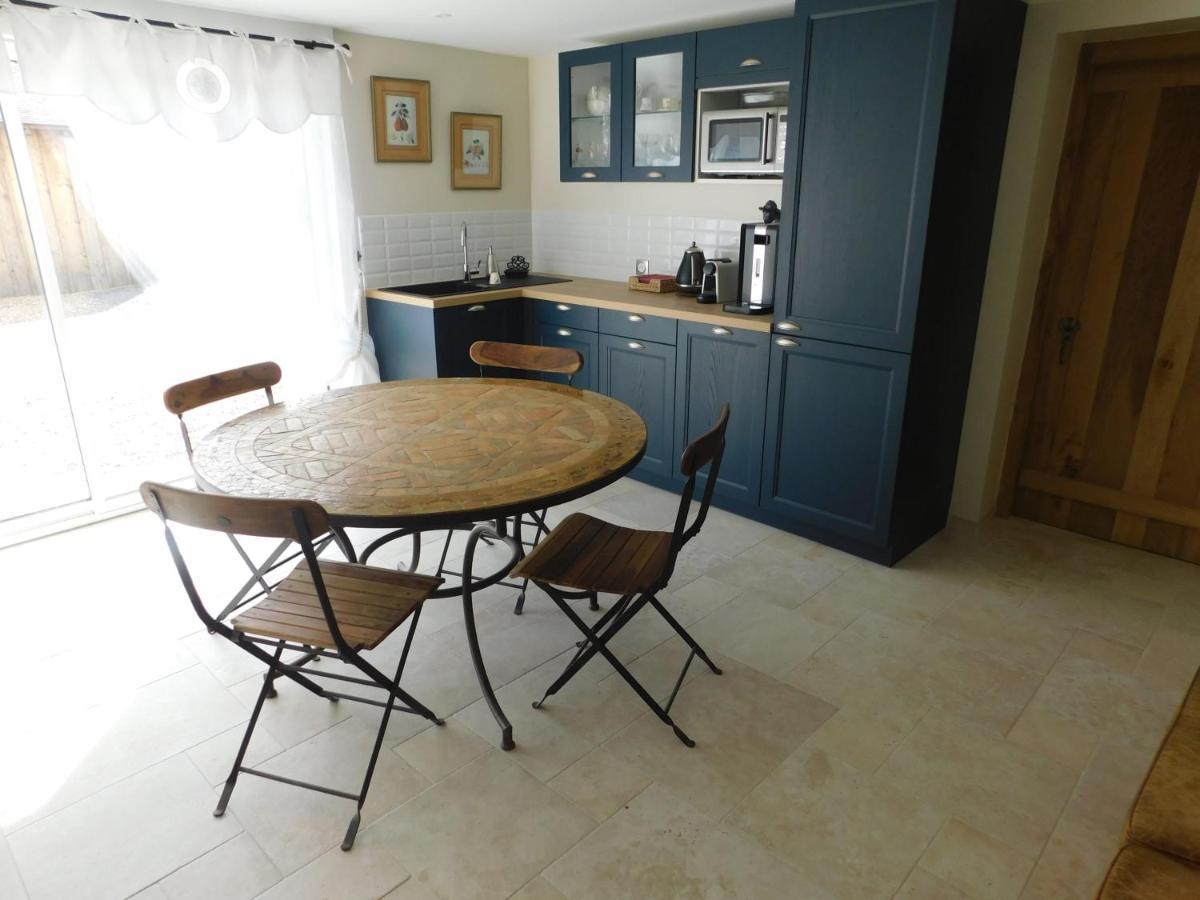 Les Jarrieres Bed & Breakfast Dame-Marie-les-Bois Ngoại thất bức ảnh